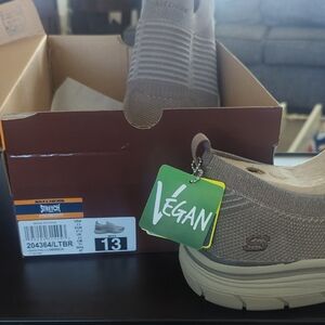 Skechers Slip-On Vegan Shoe in Taupe Brown